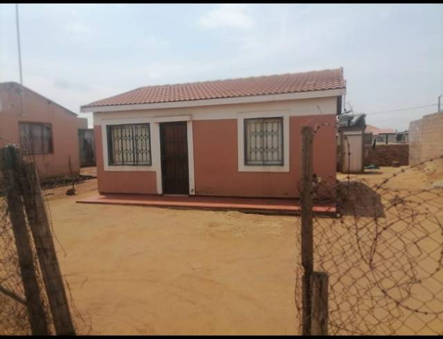 2 BEDROOM HOUSE FOR SALE IN PALM RIDGE